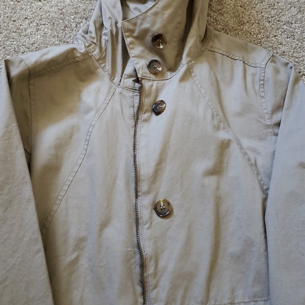 light jacket - Picture 2 of 5